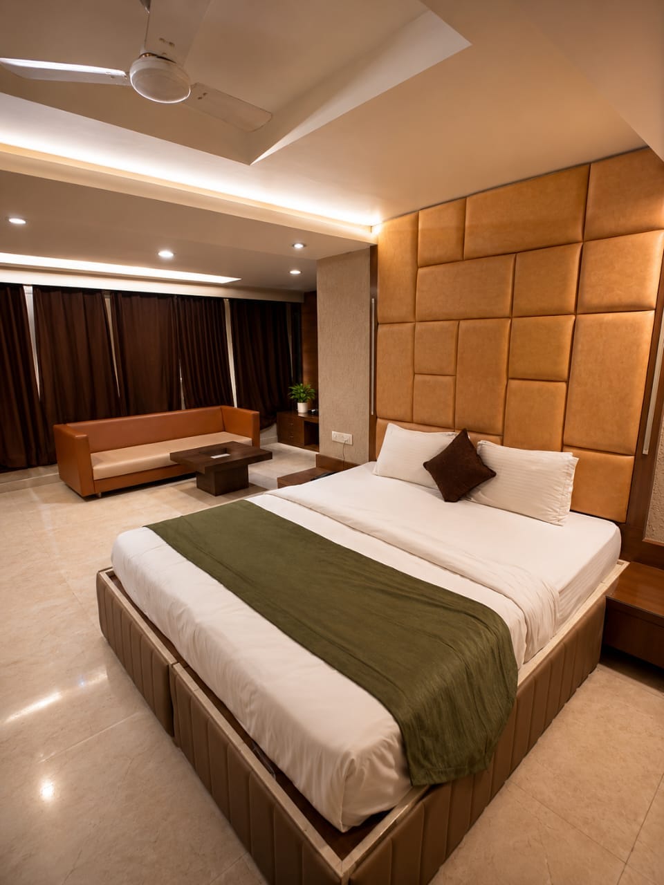 Hotel Tilak - Tap to explore photos