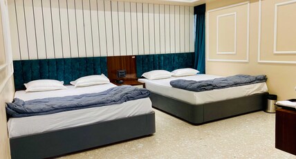 Hotel Manyavar Inn Restaurant Room Type - Four Bed AC Room