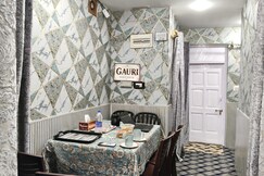 Address of Gauri Guest House-Near Dal Lake Srinagar