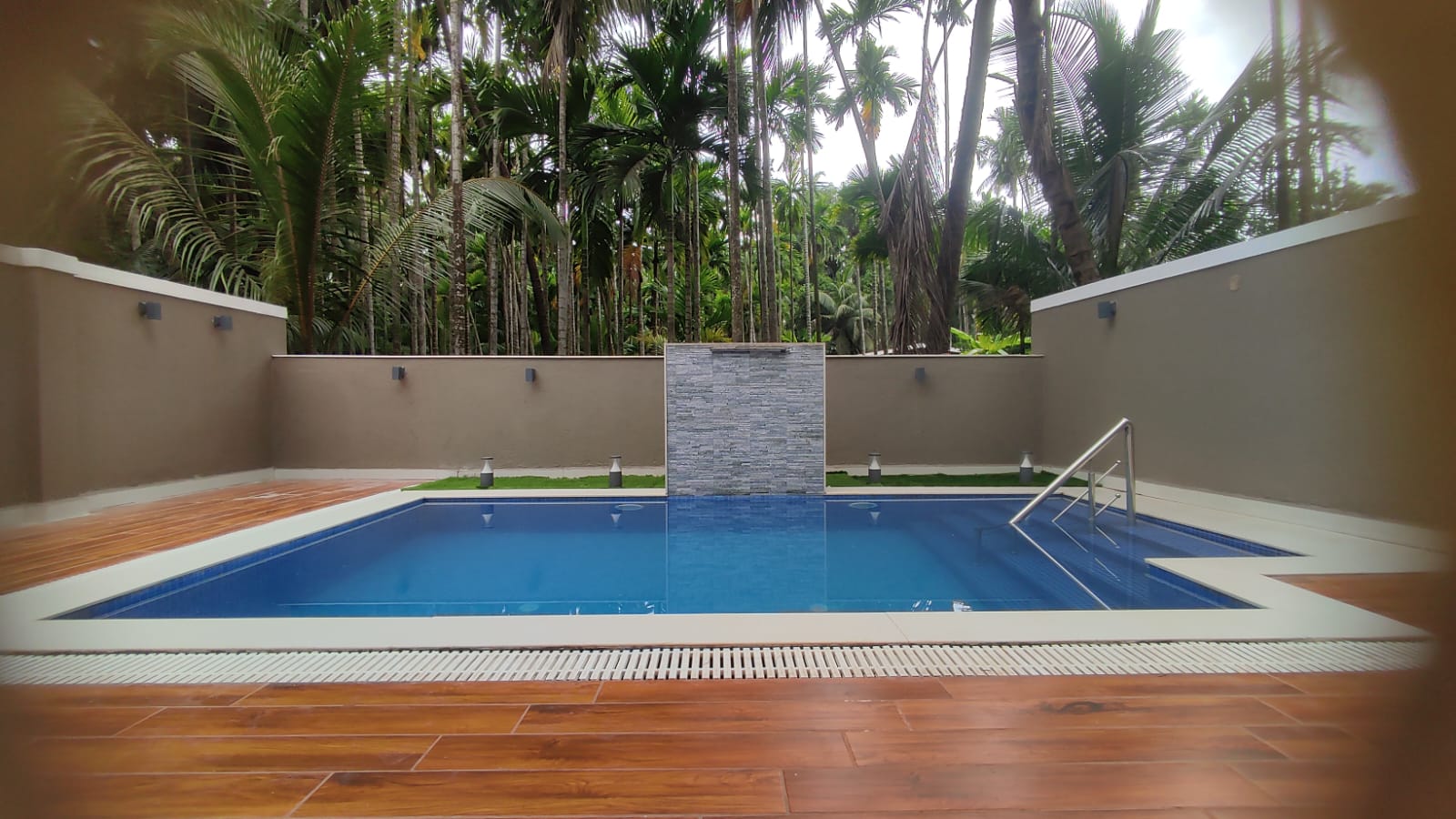 Shivangan Villa & Homestay - Tap to explore photos