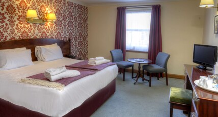 Best Western The Crianlarich Hotel Room Type - 1 King Bed, Mountain View, Non-Smoking