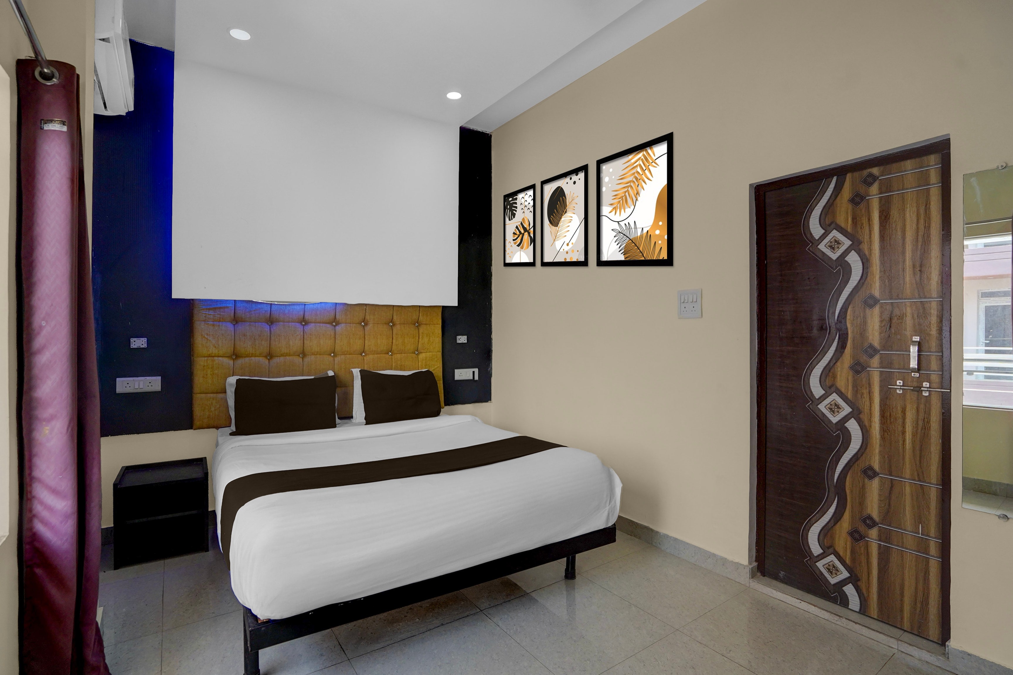 Super Hotel O Kashi Ghat Varanasi Formerly Ganga Valley - Tap to explore photos