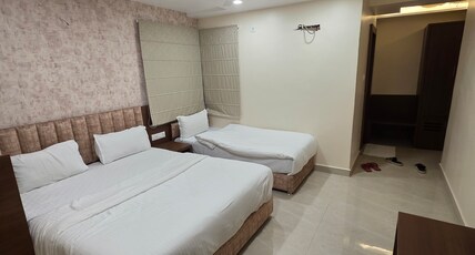 ARISTO INN Room Type - Room No. 206 (2nd Floor)