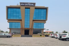 Hotel Sachin Executive Restaurant and lodging