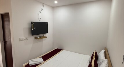 Aero Inn by Precise Properties Room Type - Standard Deluxe Room