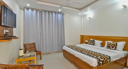 Hotel Pine View Room Type - Semi Deluxe (Non A.C)