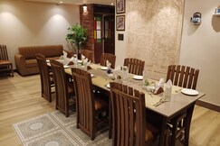 GOLDEN NEST  ENTIRE 4BHK APARTMENT