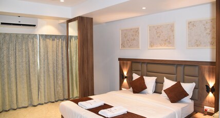HOTEL AARUSH INN Room Type - Luxury Deluxe Room