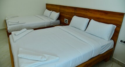 RK Comforts Room Type - Deluxe Quadruple Room AC With Balcony