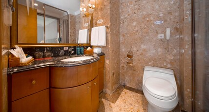 Crowne Plaza QINGDAO Room Type - 1 King Standard