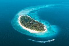 NH Collection Maldives Reethi Resort