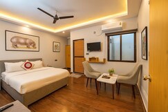 Golden M. Riz Hotel & Restaurant