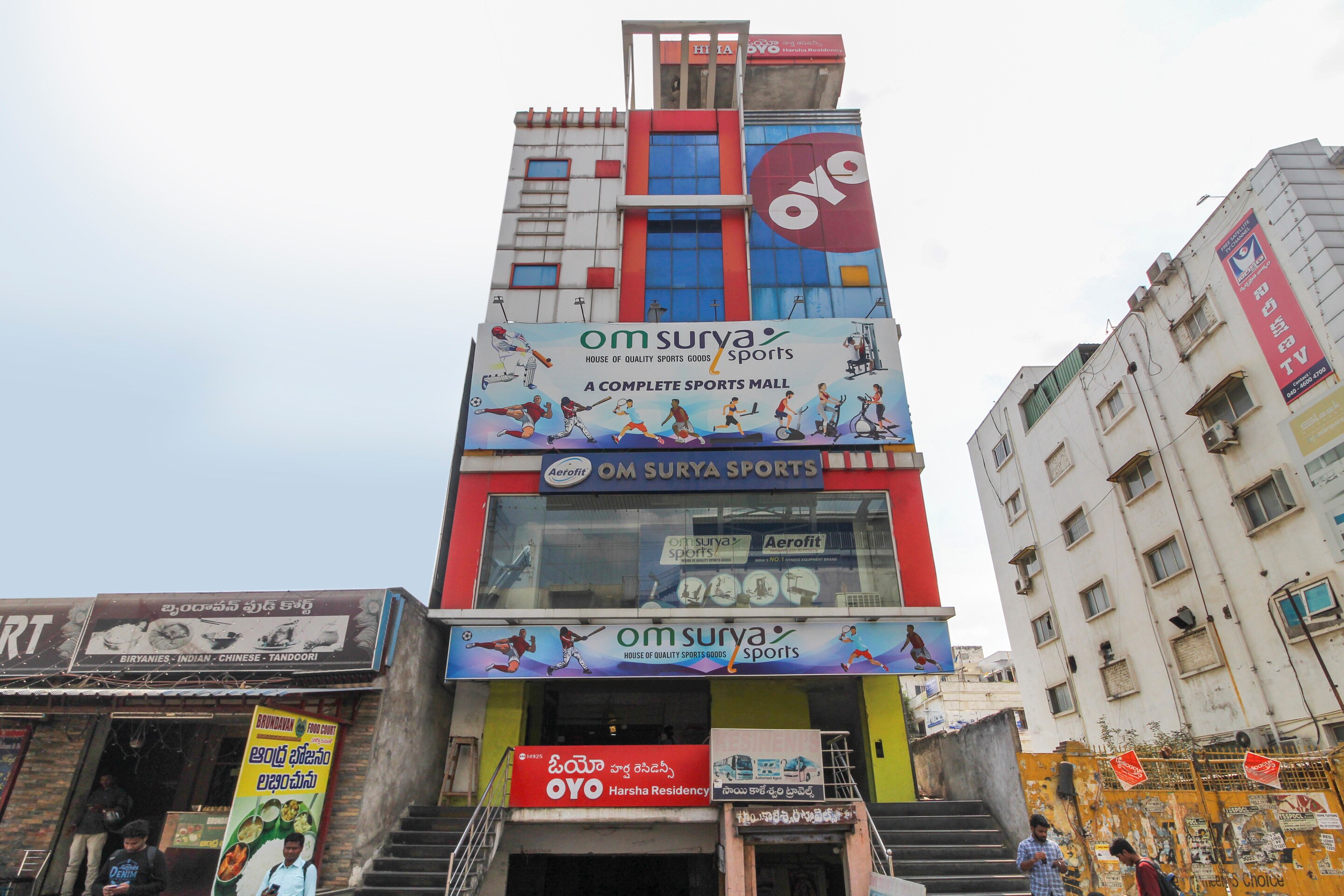 Hotel O Sri Harsha Residency Near JNTU Metro - Tap to explore photos