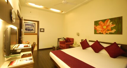 Hotel Shreemaya Room Type - Regal Room - Double Bed