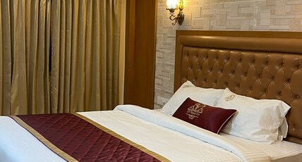 EV Royal Inn Room Type - Premium Deluxe Room