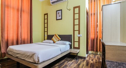 Hotel Galaxy @ 200m from Railways Station Room Type - Super Deluxe Room with Balcony