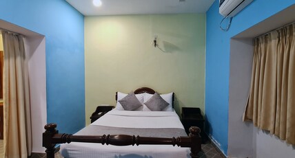 Pallavi International Hotel Room Type - Heritage Suite Room