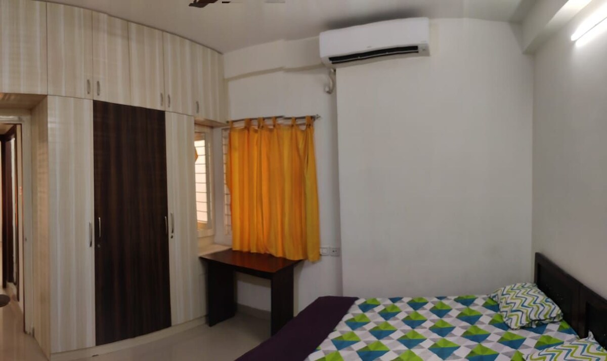Fragilisticexpialidocious 3 BHK AIG & Continental - Tap to explore photos