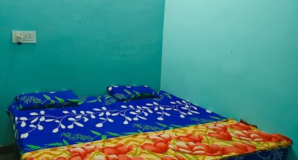 Shiv Ram Guest House Room Type - DOUBLE BED NON AC ROOM WITH COOLER 1