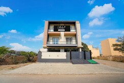 Collection O Zeta I Noida Formerly The Royal Harmony