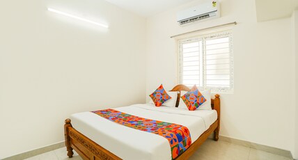 FabHotel Royal Residency - OMR Room Type - Deluxe Room