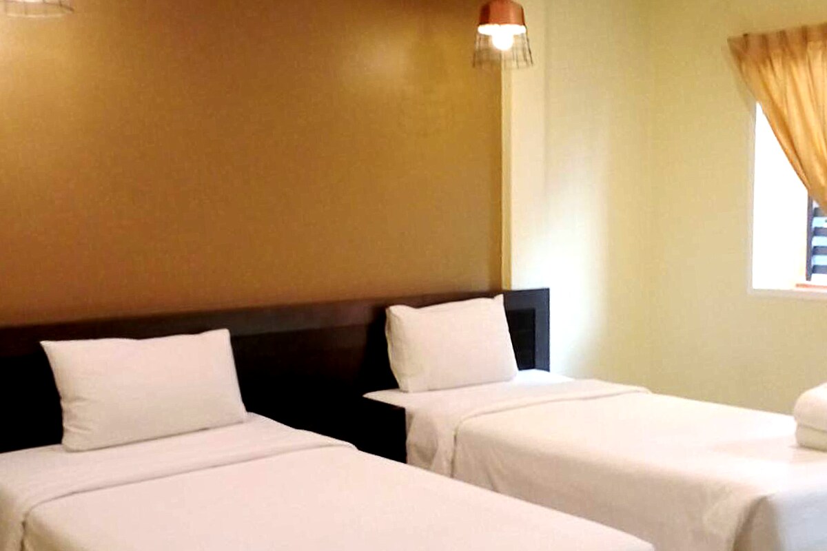 SB Living Place Hotel Phuket Town - Tap to explore photos