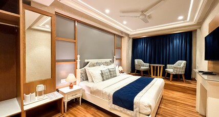 Hotel Parkwood @ Mall Road, Mussoorie Room Type - Deluxe Room
