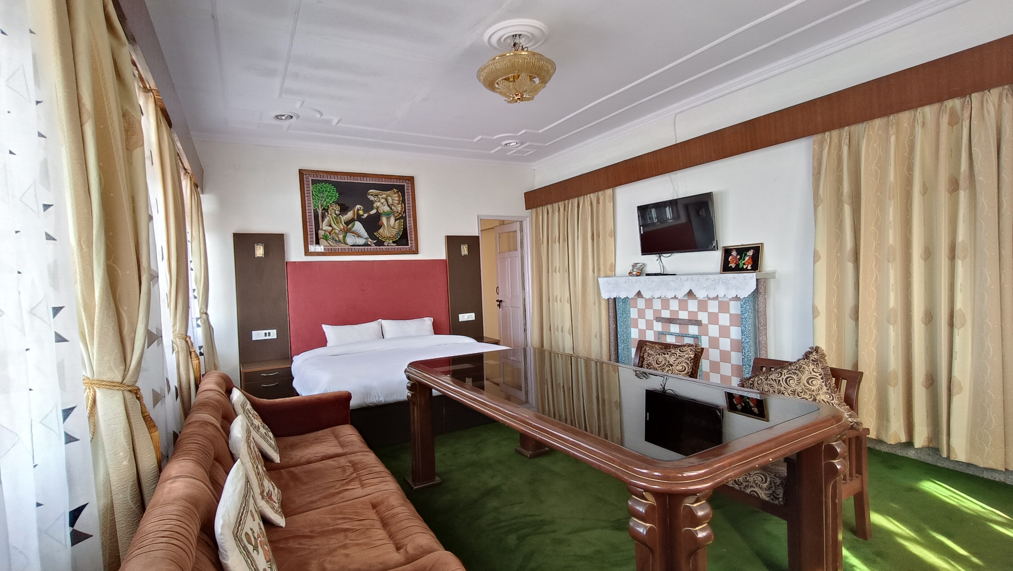 Bridge Regency Home stay - Tap to explore photos