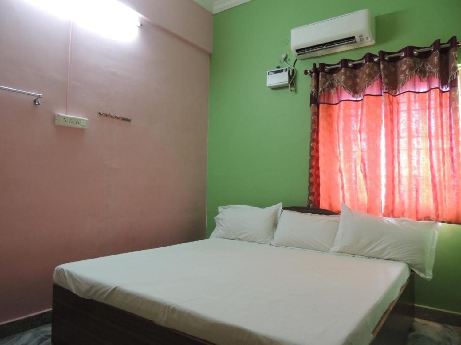 Hotel Radha Party Hall - Tap to explore photos