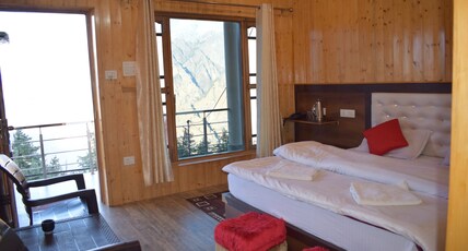 Pine Palace Homestay Room Type - Super Deluxe Room
