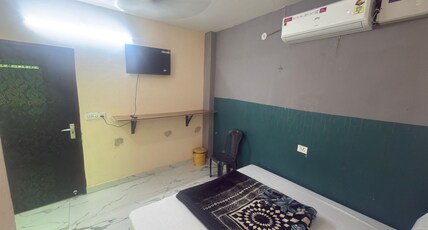 Park's Hotel Room Type - ROOM NO- 103 (AC ROOM)