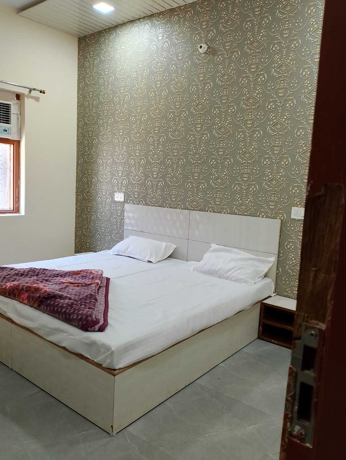 Hotel O A B Sethi Home Stay - Tap to explore photos