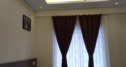 GATEWAY RESIDENCY Room Type - Deluxe Double AC Room