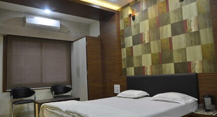 Hotel Radiant Room Type - Deluxe Room