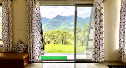 Trikaya Retreat Room Type - Dreams - A Luxurious Chalet Superior Deluxe AC Room With Bathtub no wifi no network