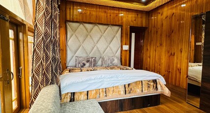 Frosty Mountain Resort Room Type - Deluxe Room