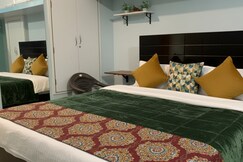 Spacious Private 1BHK near Railway Station, Free Parking