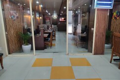AMBIKA RESTAURANT AND GUEST HOUSE
