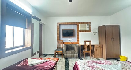 Hotel shashi International Room Type - Deluxe Room
