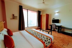 Hotel Grand Arcasia Nehru Palace & CR Park