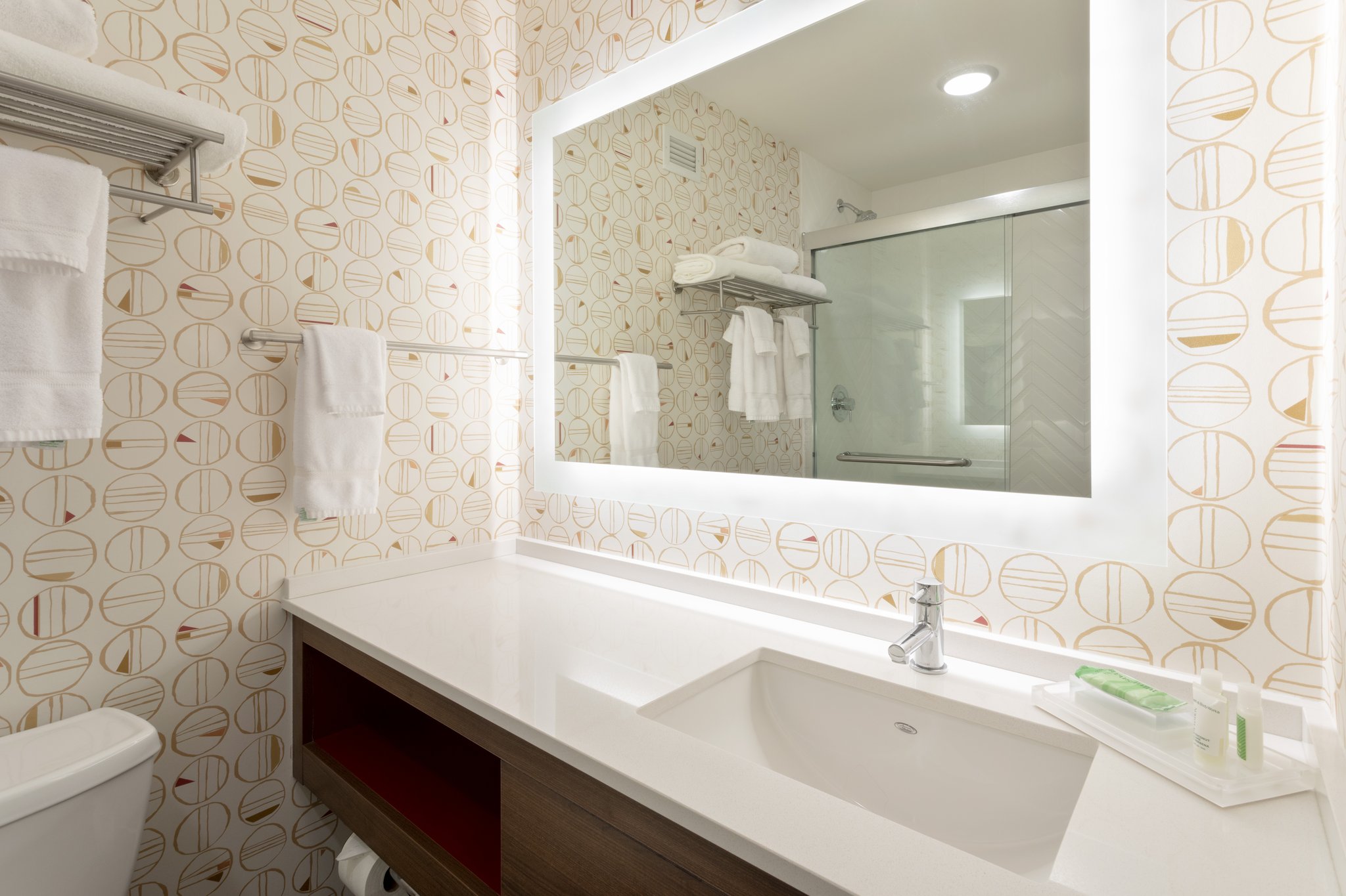 Holiday Inn Marquette, an IHG Hotel - Tap to explore photos