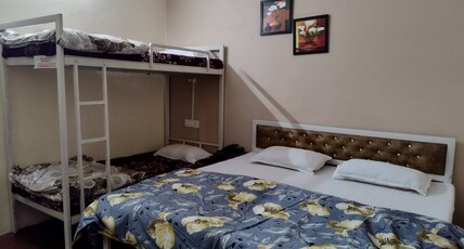 Babaji's Abode Room Type - Executive Family Room (AC)