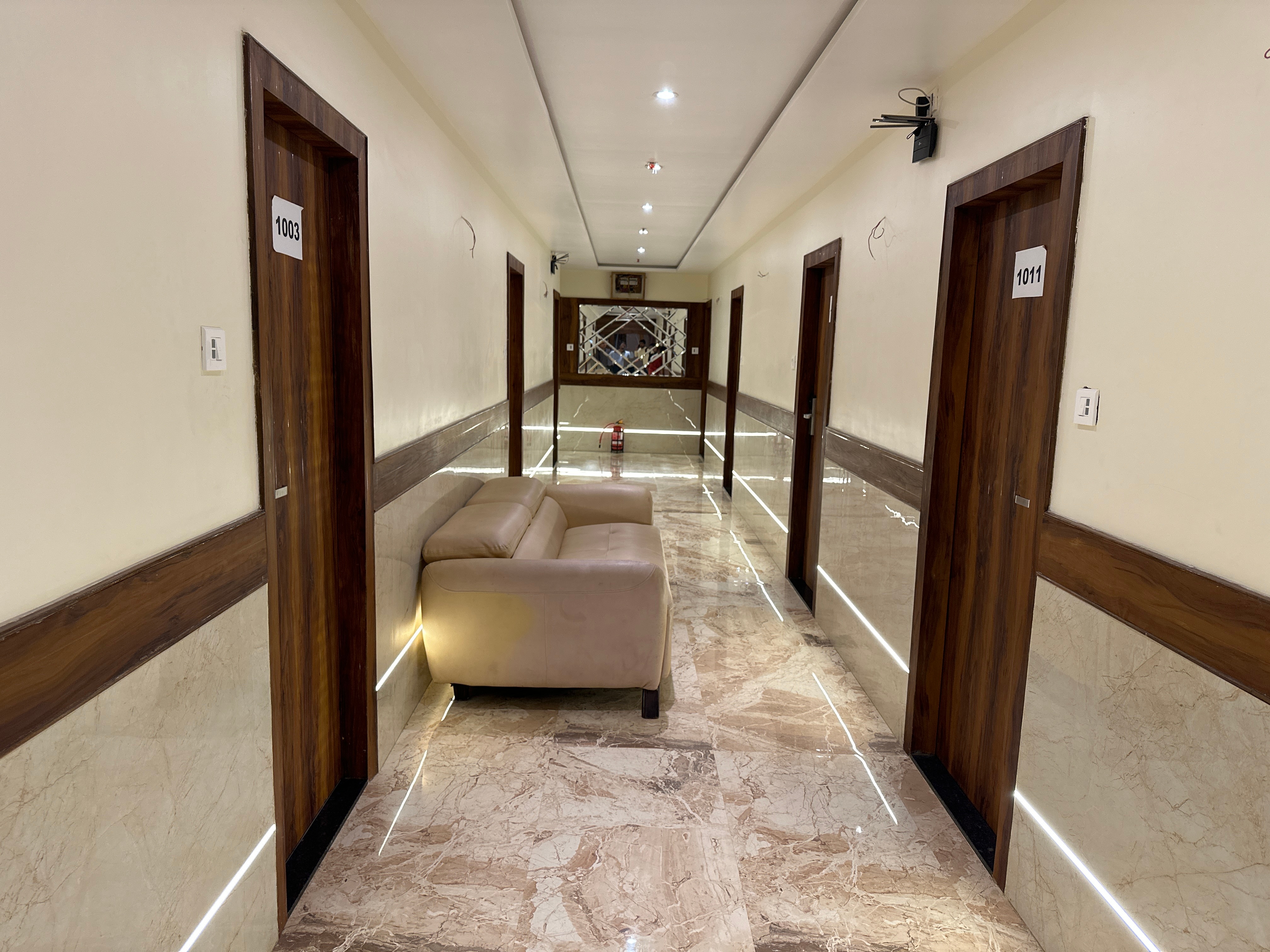 HOTEL BKC PRIME - Tap to explore photos