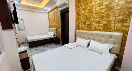 The Bella Guest House Varanasi Room Type - Double Deluxe Room