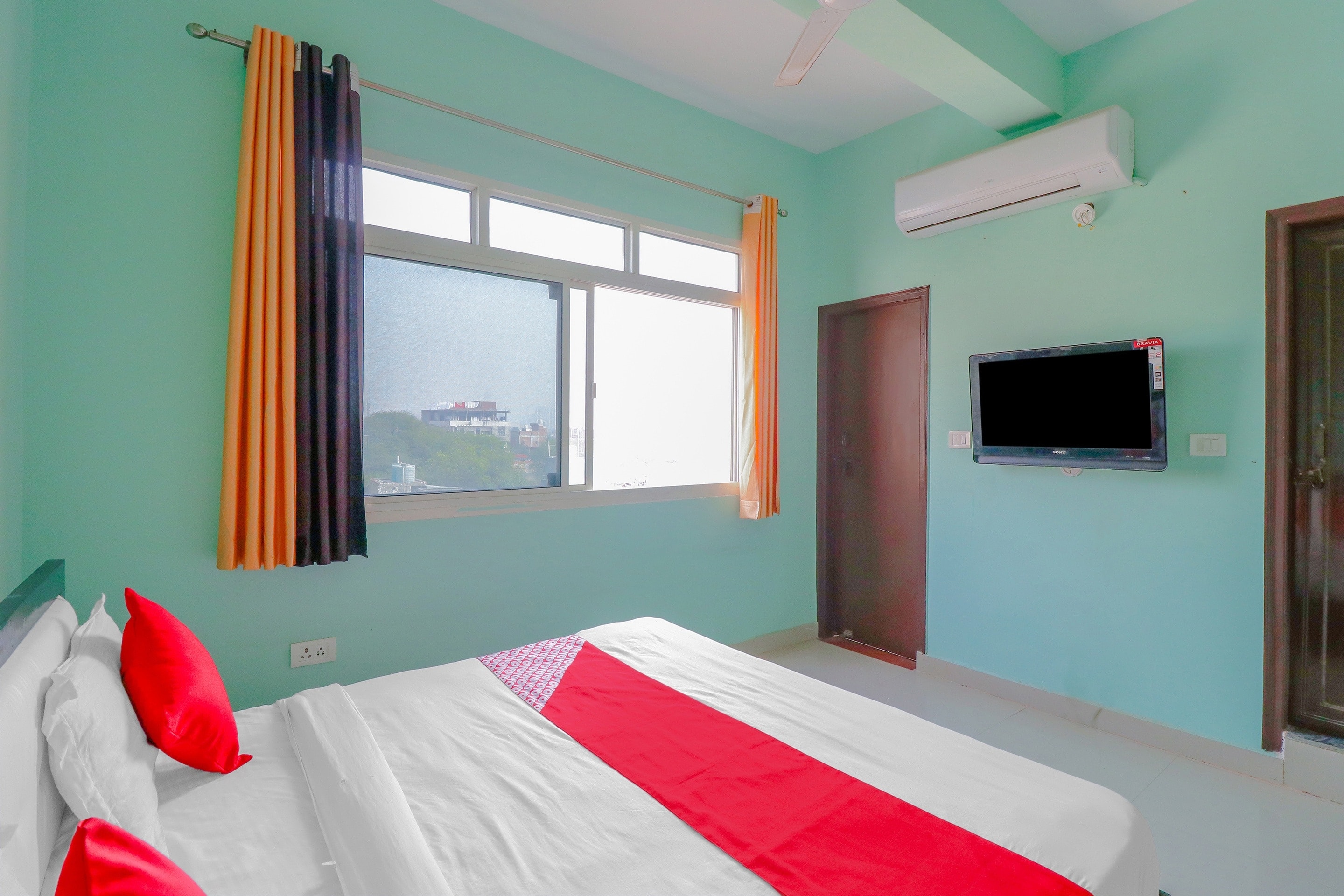 Hotel O AM Residency - Tap to explore photos