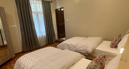 Eevolve An Eco - Hostel And Cafe Room Type - Deluxe Twin Private Room