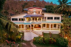 Sea Esta Resort and Cafe, Kashid Beach