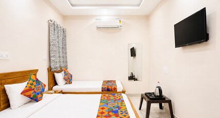 FabHotel HKD Divine Stay Room Type - Premium Room FabHotel HKD Divine Stay Room Type - Premium Room
