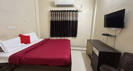 Hotel Balaji Inn Room Type - Deluxe AC Room