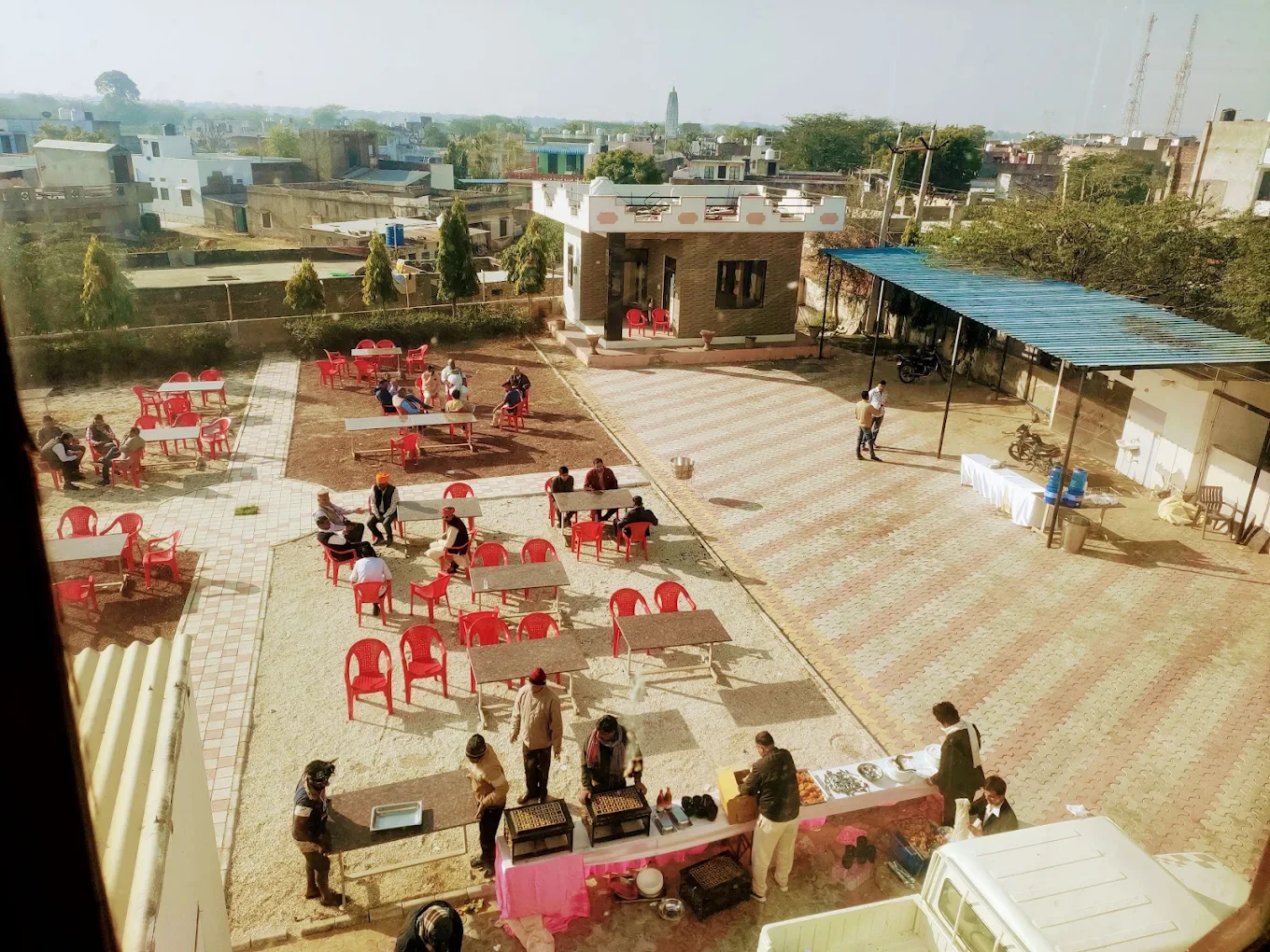 Hotel Shiv Sagar - Tap to explore photos